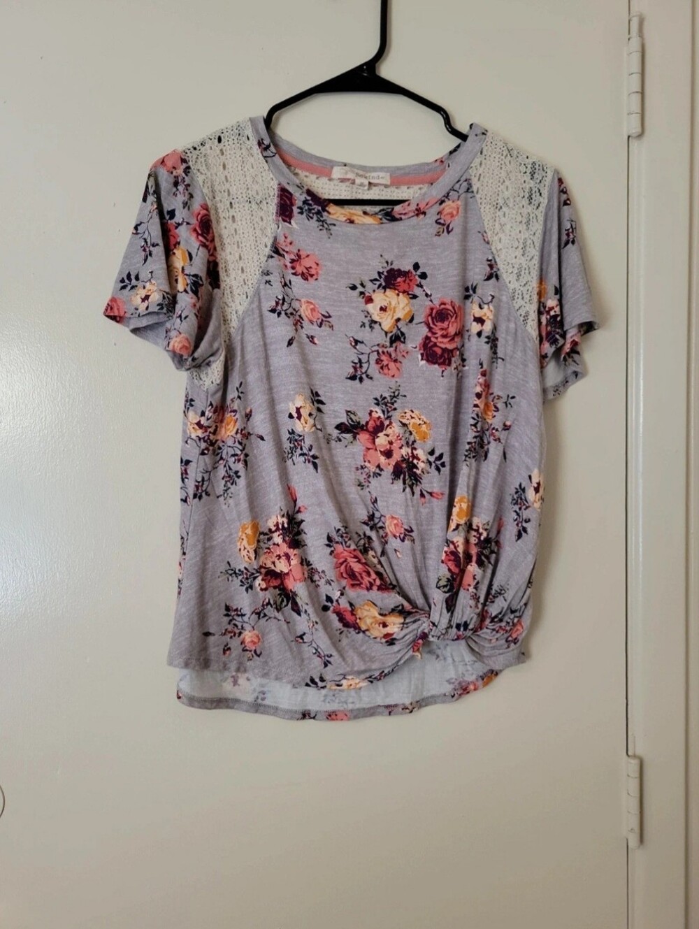 Rewind Gray Floral Short Sleeve Top with Lace Shoulders